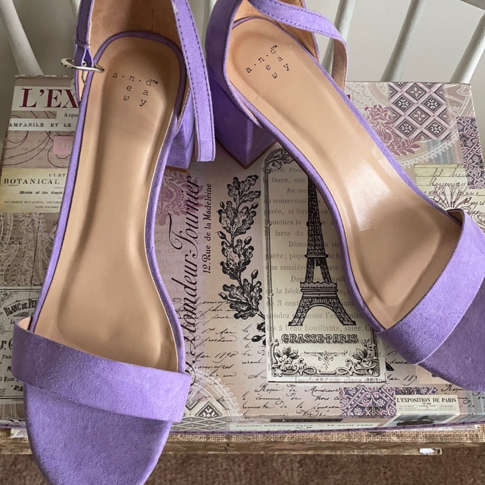 💜 Lilac sandals 💜